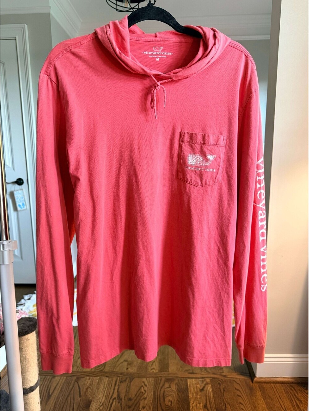 Vineyard Vines NWOT Men's Long-Sleeve Hoodie T-Shirt Size Medium CORAL/RED